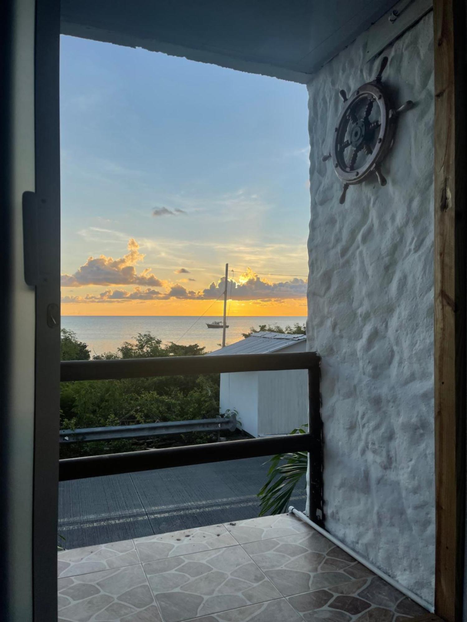 Sunrise View Posada Morris Hill Buitenkant foto